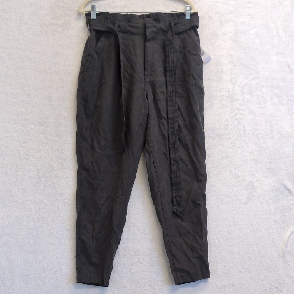 Old Navy Women's Gray Belted Lightweight Casual Pants Size M